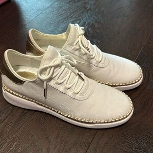 Never worn Michael Kors Canvas shoes